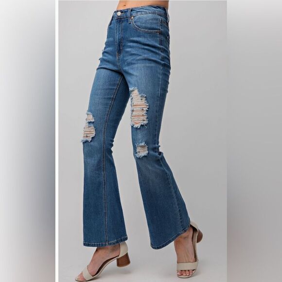 Easel High Rise Distressed Flare Jeans NEW - Picture 2 of 5